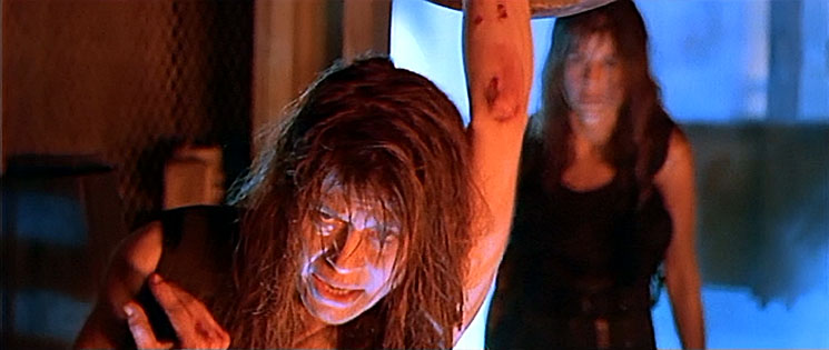 Linda Hamilton und Leslie Hamilton Gearren in Terminator 2
